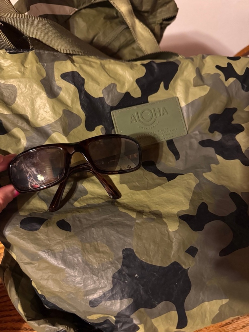 Maui Jim stingray sunglasses 55-22-129 prescription sunglasses  W camo aloha bag
